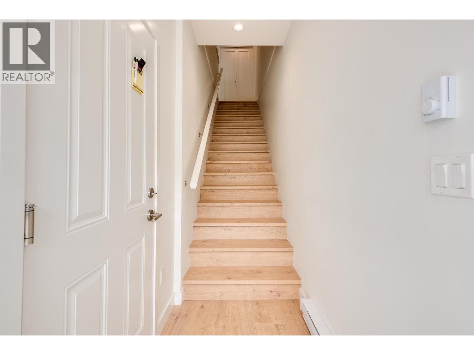 123 3565 Baycrest Avenue Property Photo 3