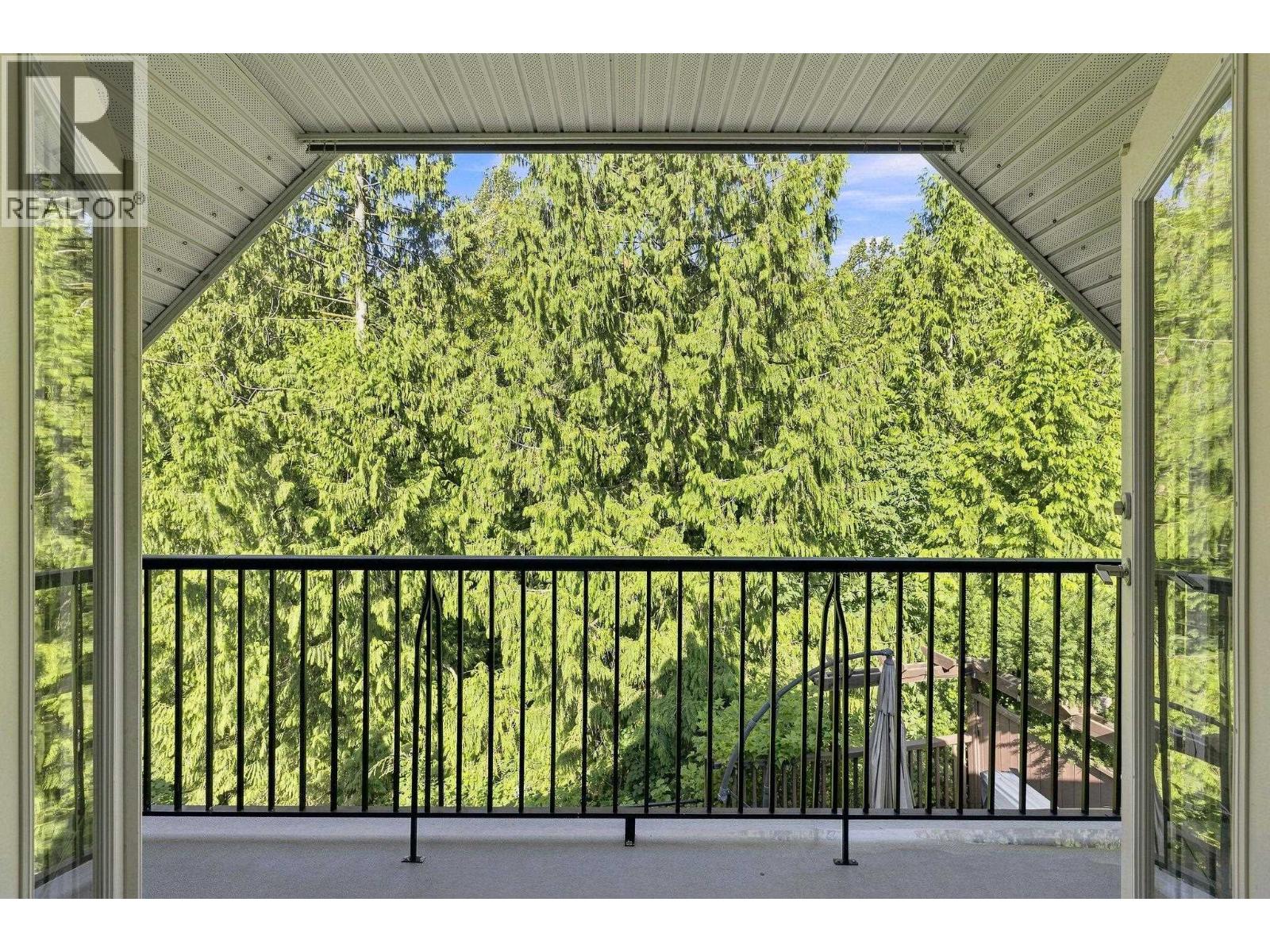 29 3295 Sunnyside Road Property Photo 14