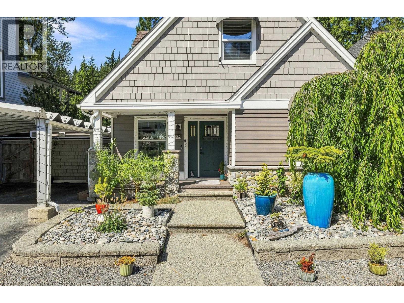 29 3295 Sunnyside Road Property Photo 35