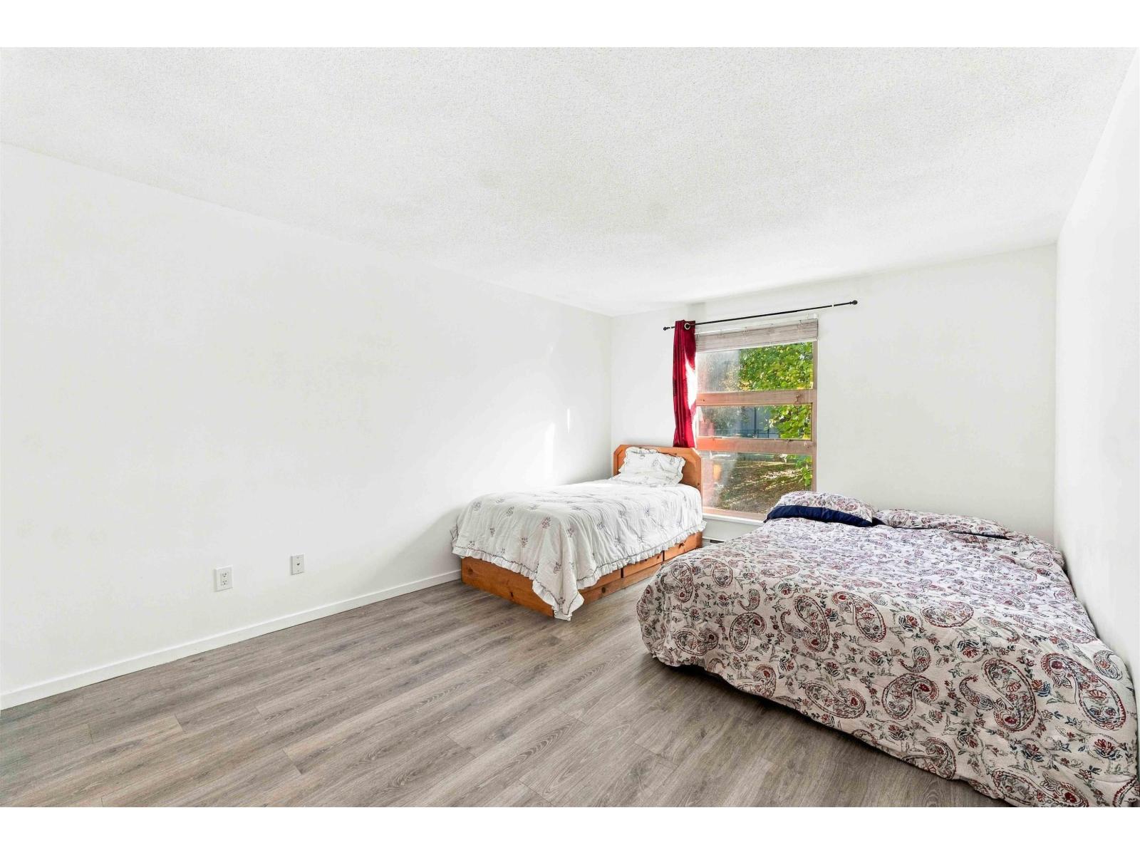 106 15288 100 Avenue Property Photo 18