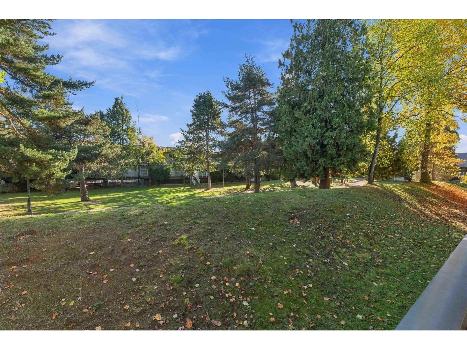 106 15288 100 Avenue Property Photo 25