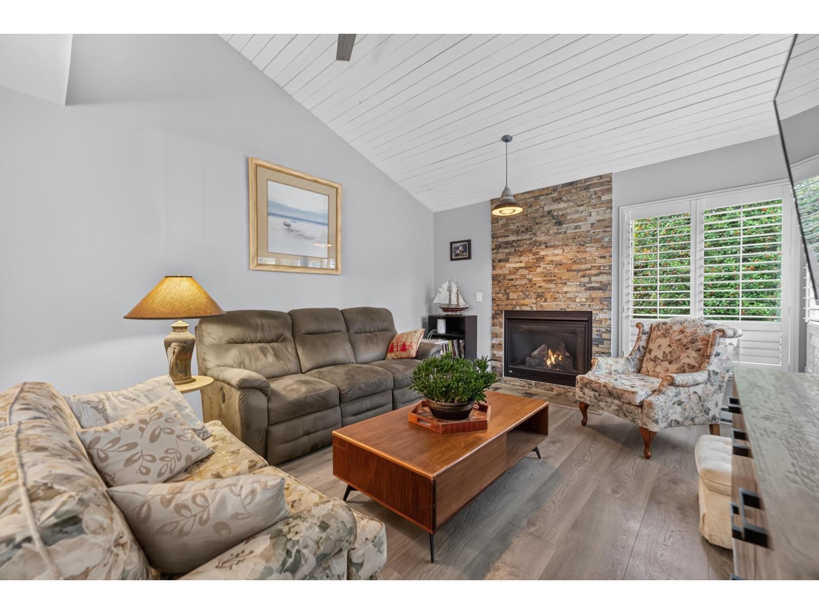 19230 Fairway Drive Drive Property Photo 4