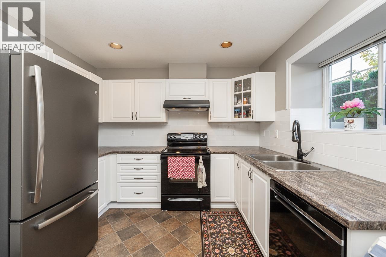 43 23085 118 Avenue Property Photo 11