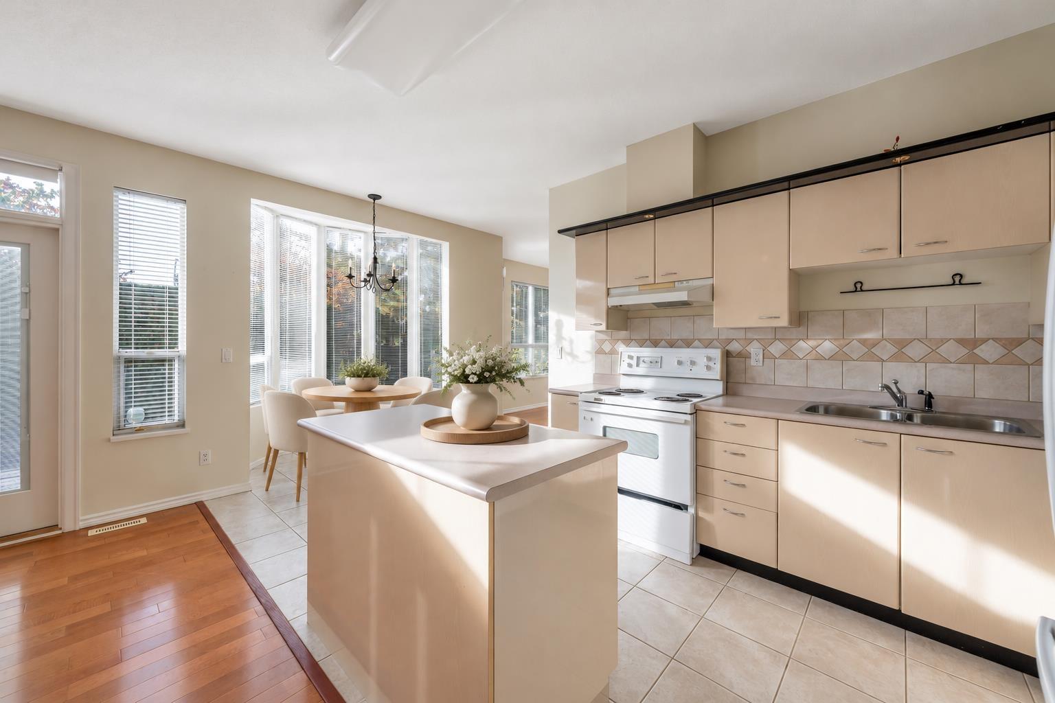 1 20881 87 Avenue Property Photo 14