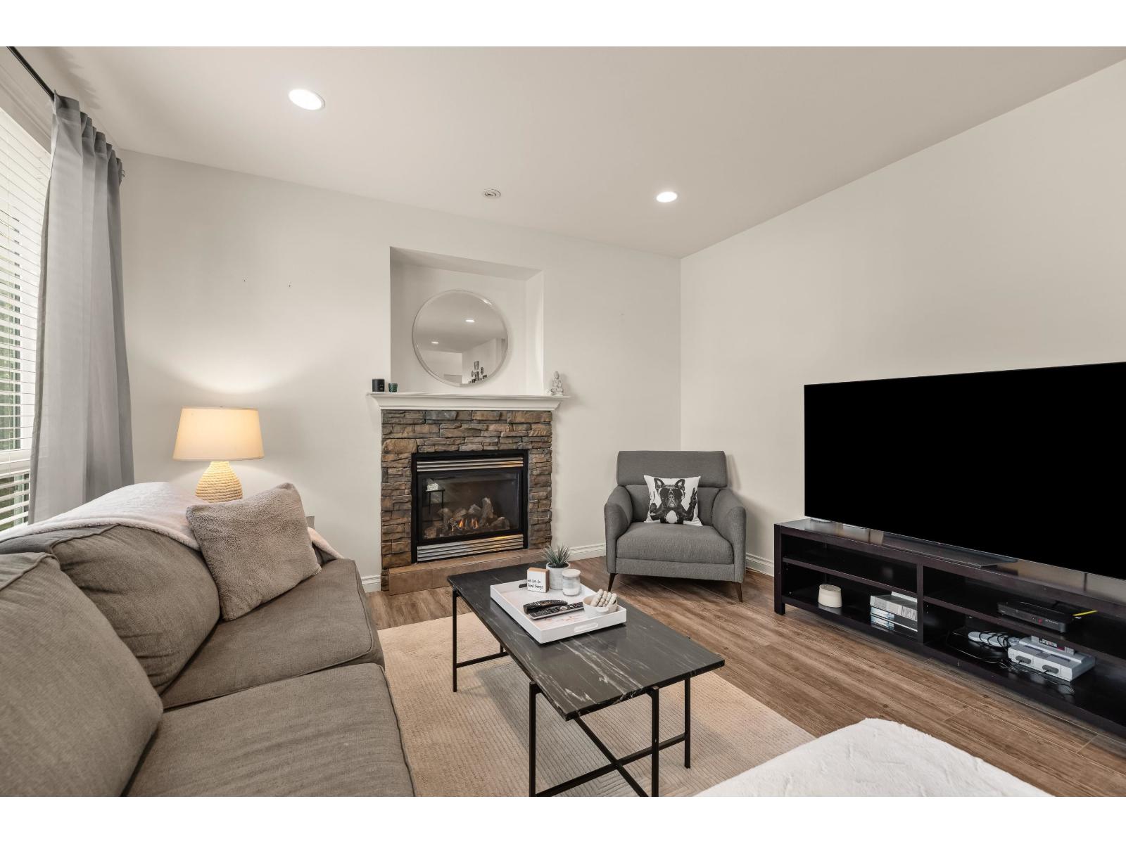 6155 Rexford Drive Property Photo 10