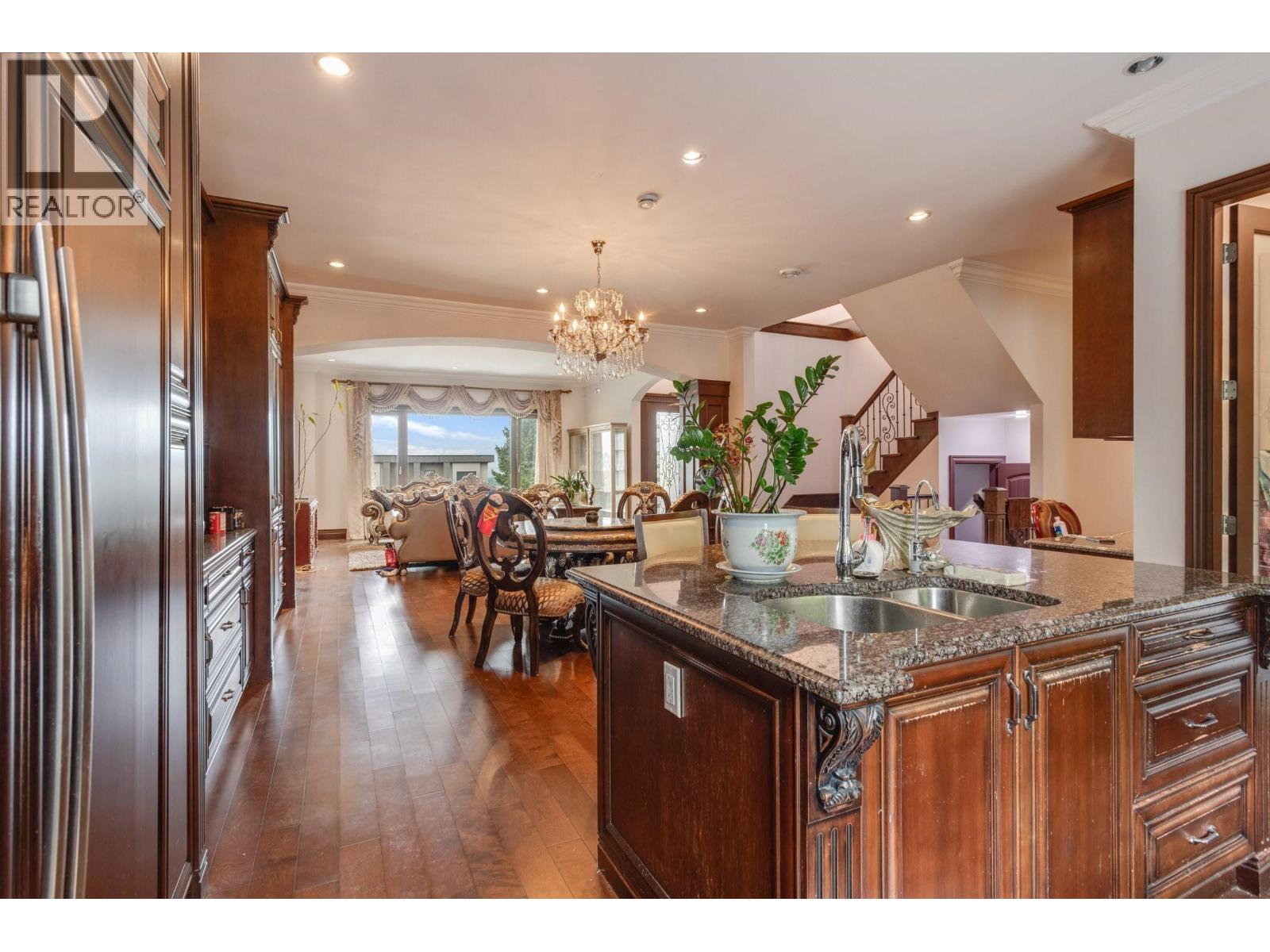 7282 Ridge Drive Property Photo 11