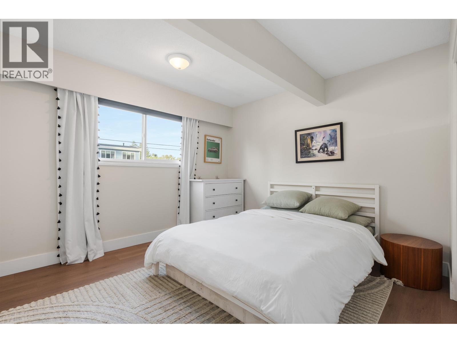 5974 16 Avenue Property Photo 15