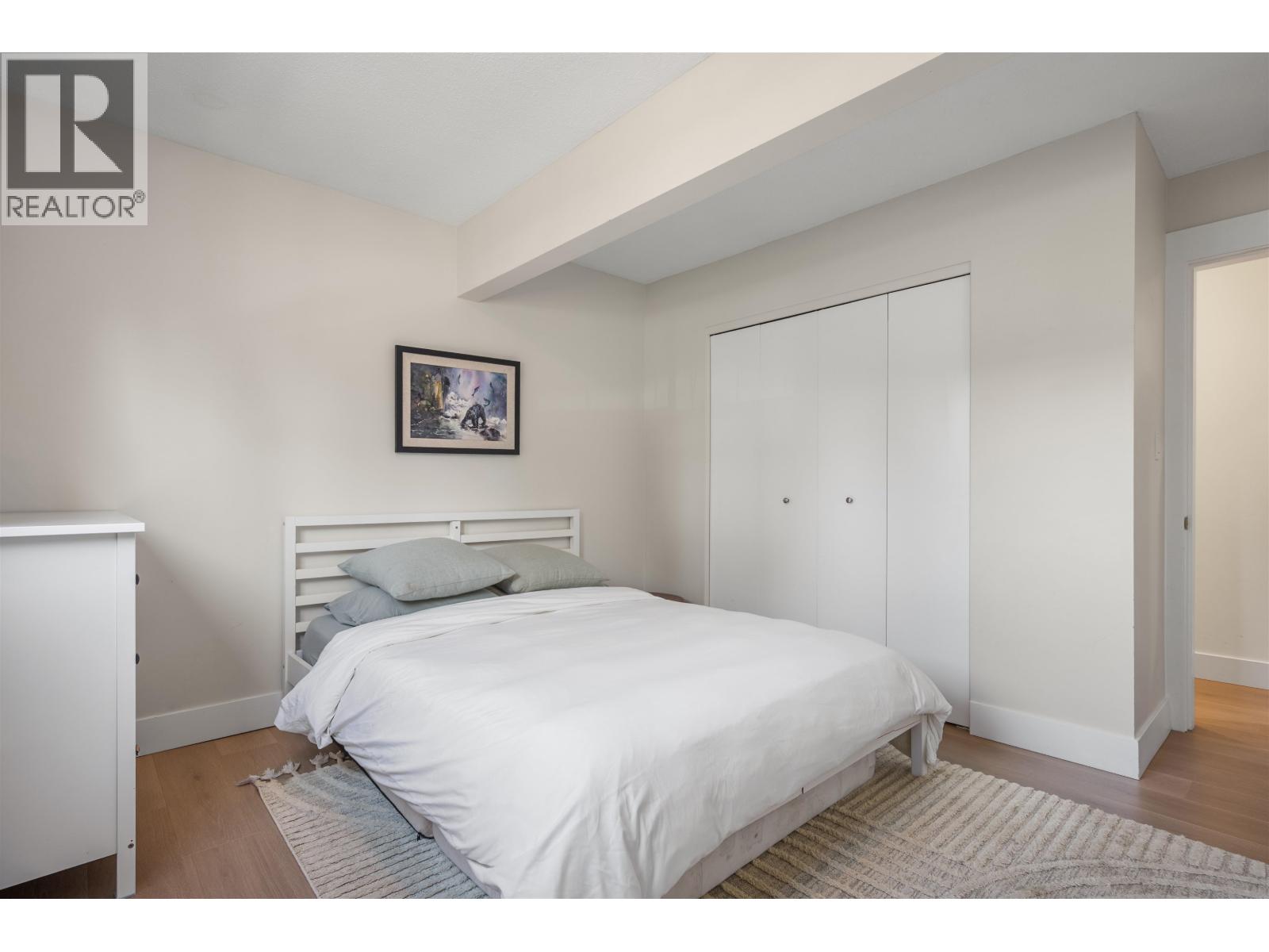 5974 16 Avenue Property Photo 16