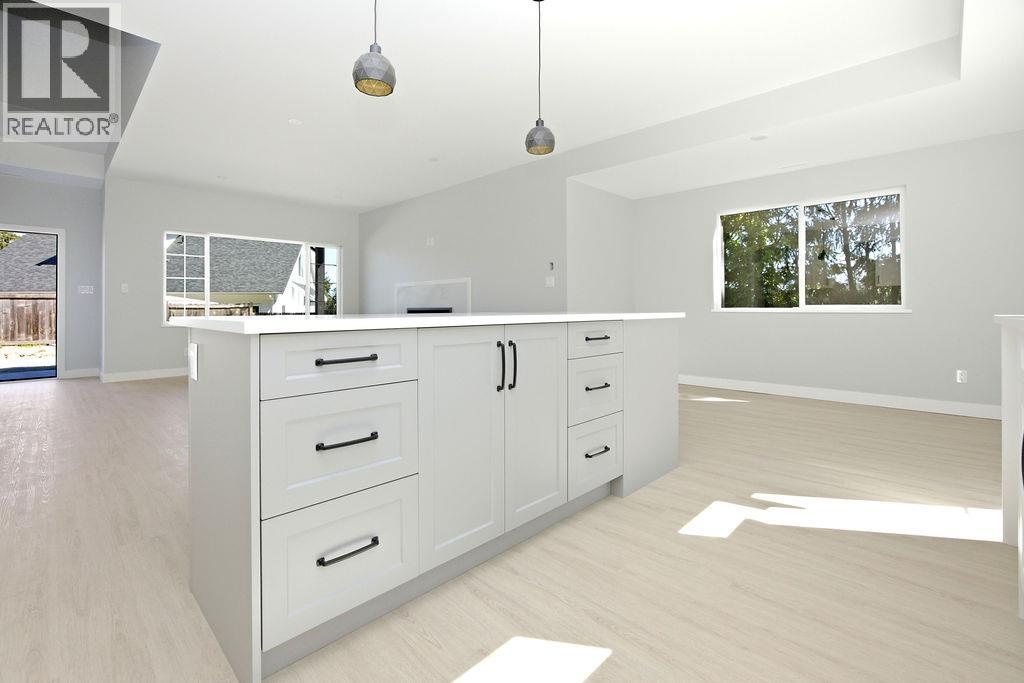 503 Jordan Way Property Photo 8