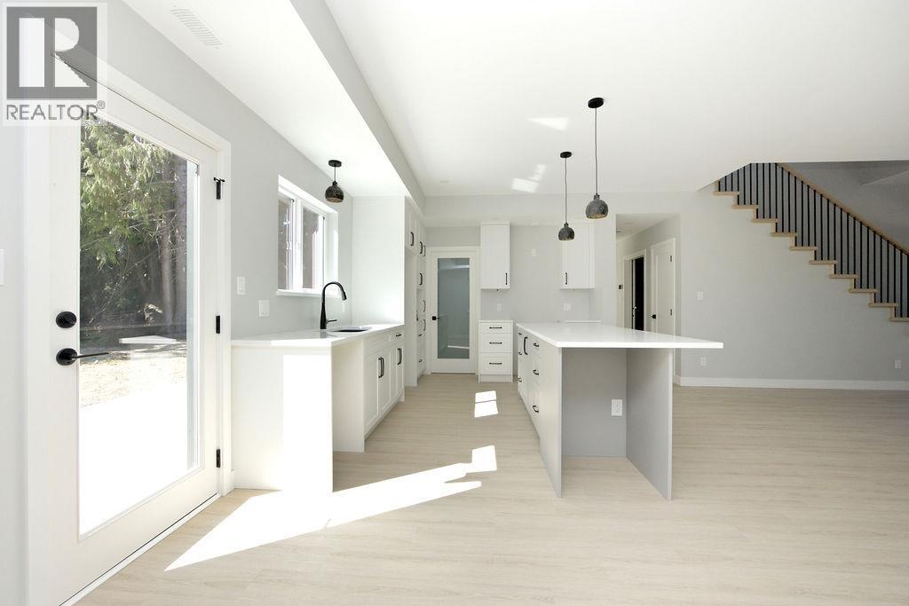 503 Jordan Way Property Photo 10