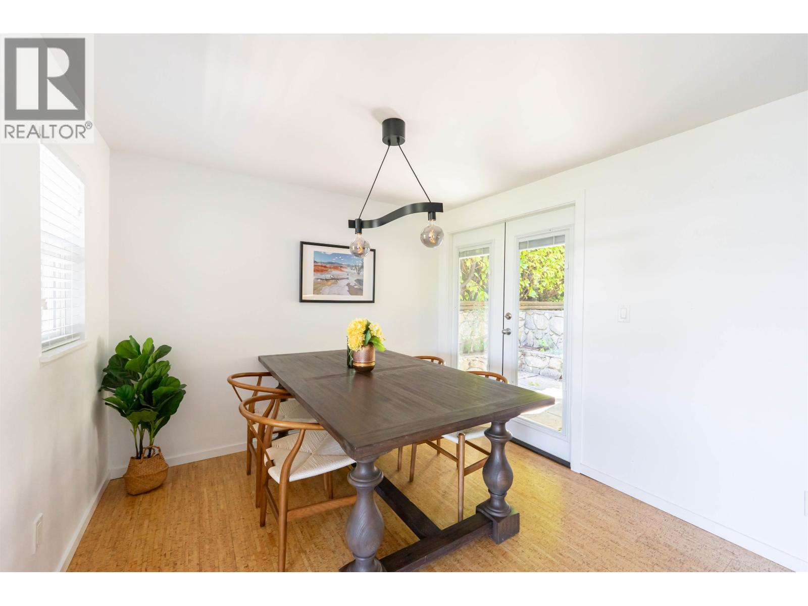 3341 Marine Drive Property Photo 9