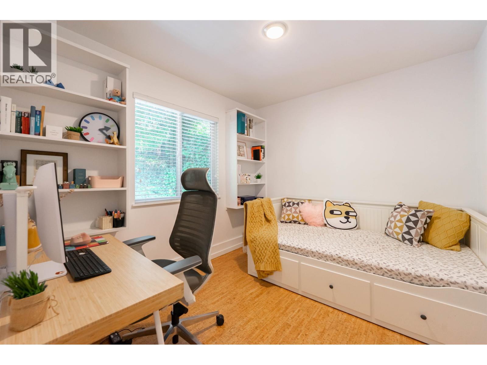 3341 Marine Drive Property Photo 19