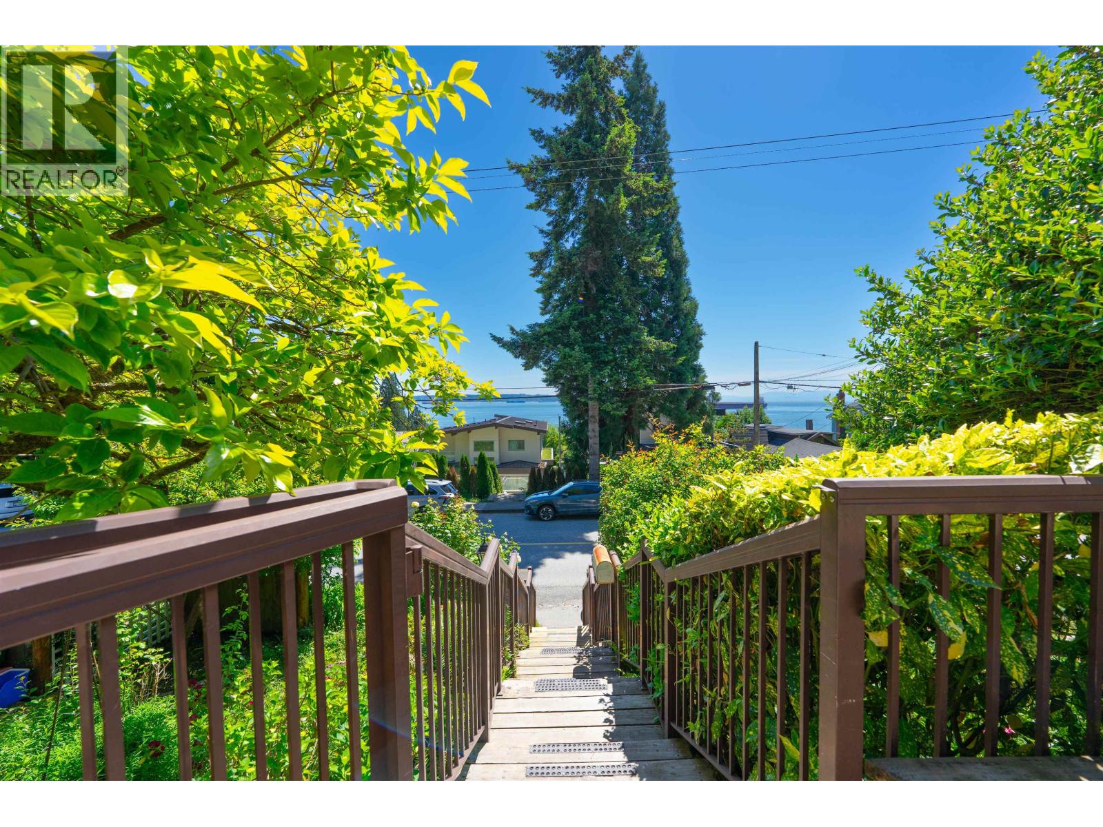 3341 Marine Drive Property Photo 23