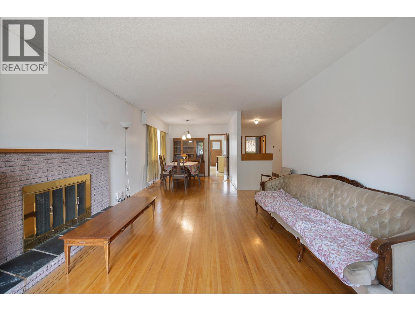 238 E 21st Avenue Property Photo 10