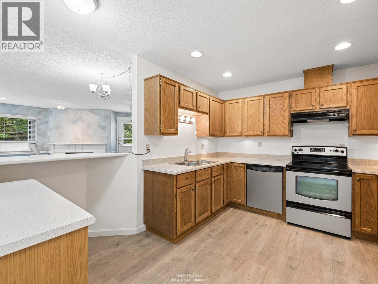 9 1328 Brunette Avenue Property Photo 6