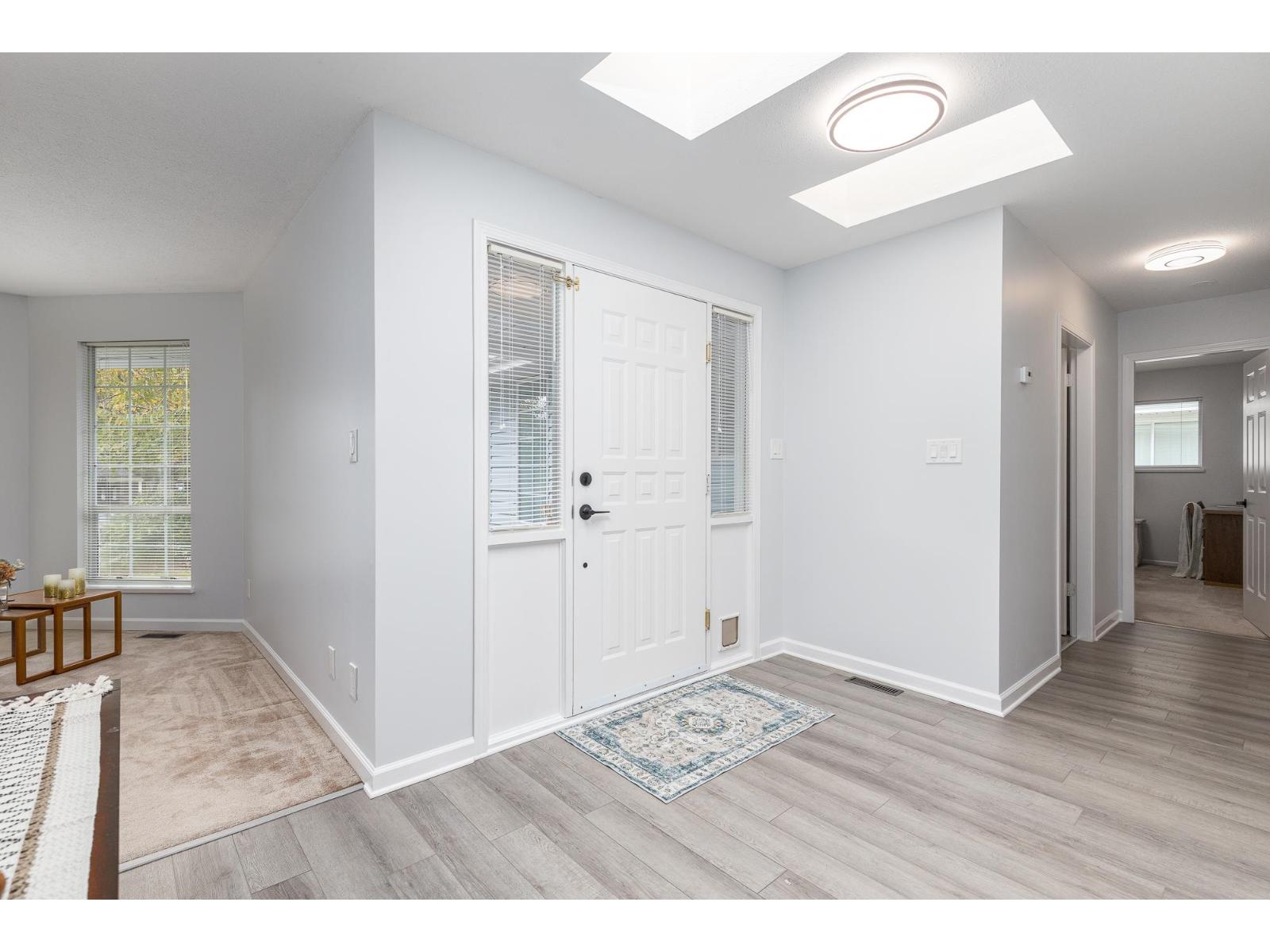 14129 16a Avenue Property Photo 6