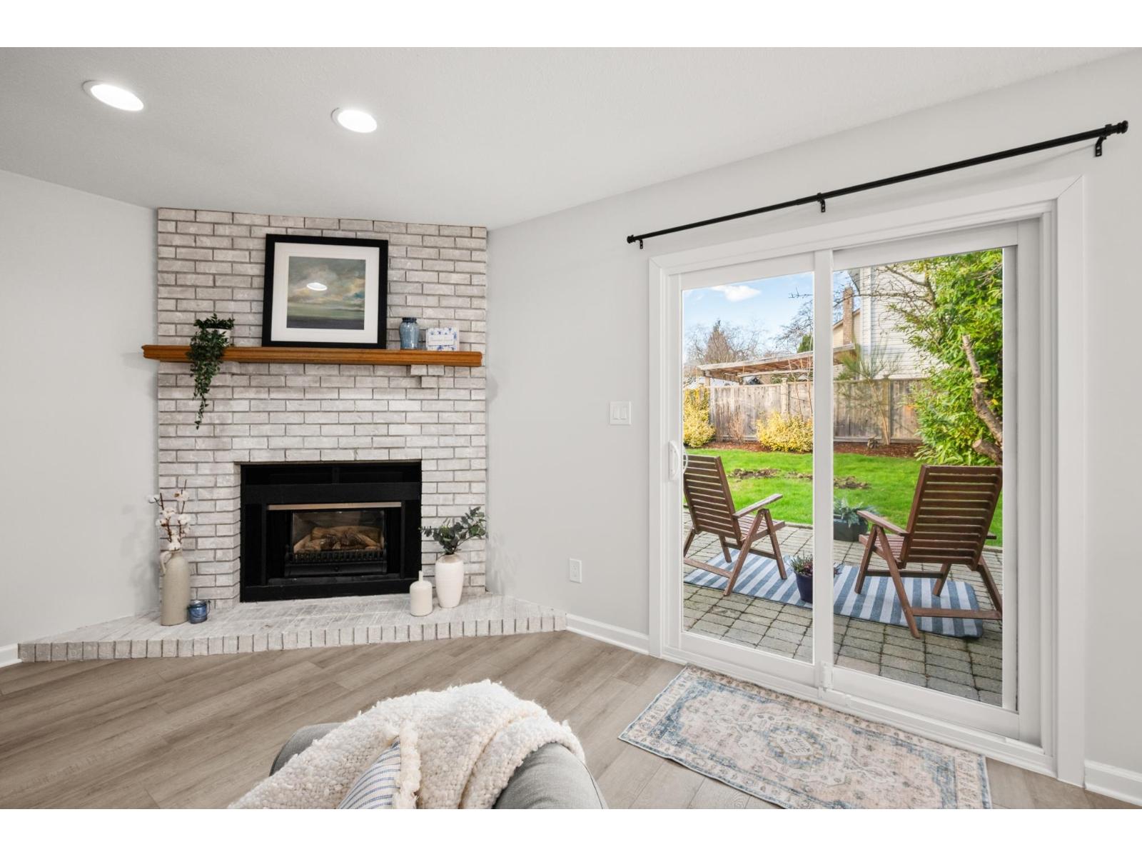 14129 16a Avenue Property Photo 21