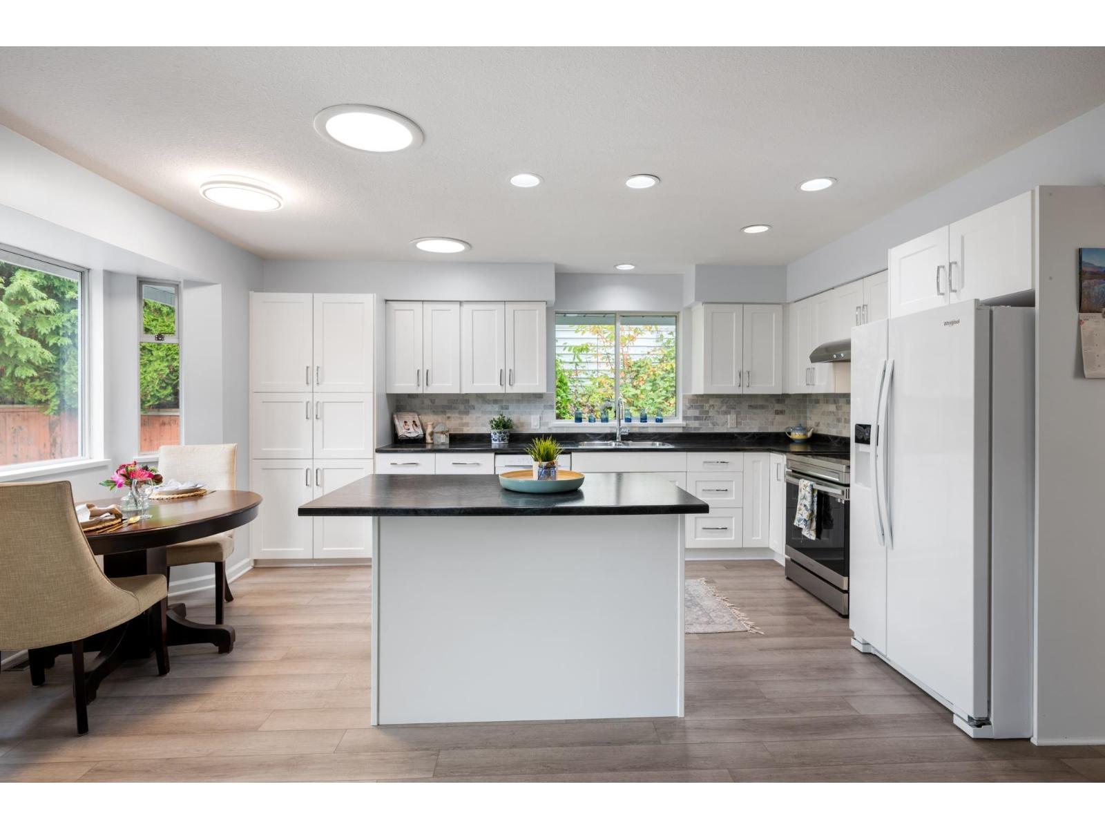 14129 16a Avenue Property Photo 26