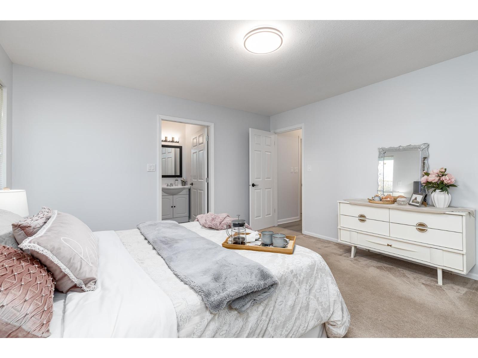 14129 16a Avenue Property Photo 31