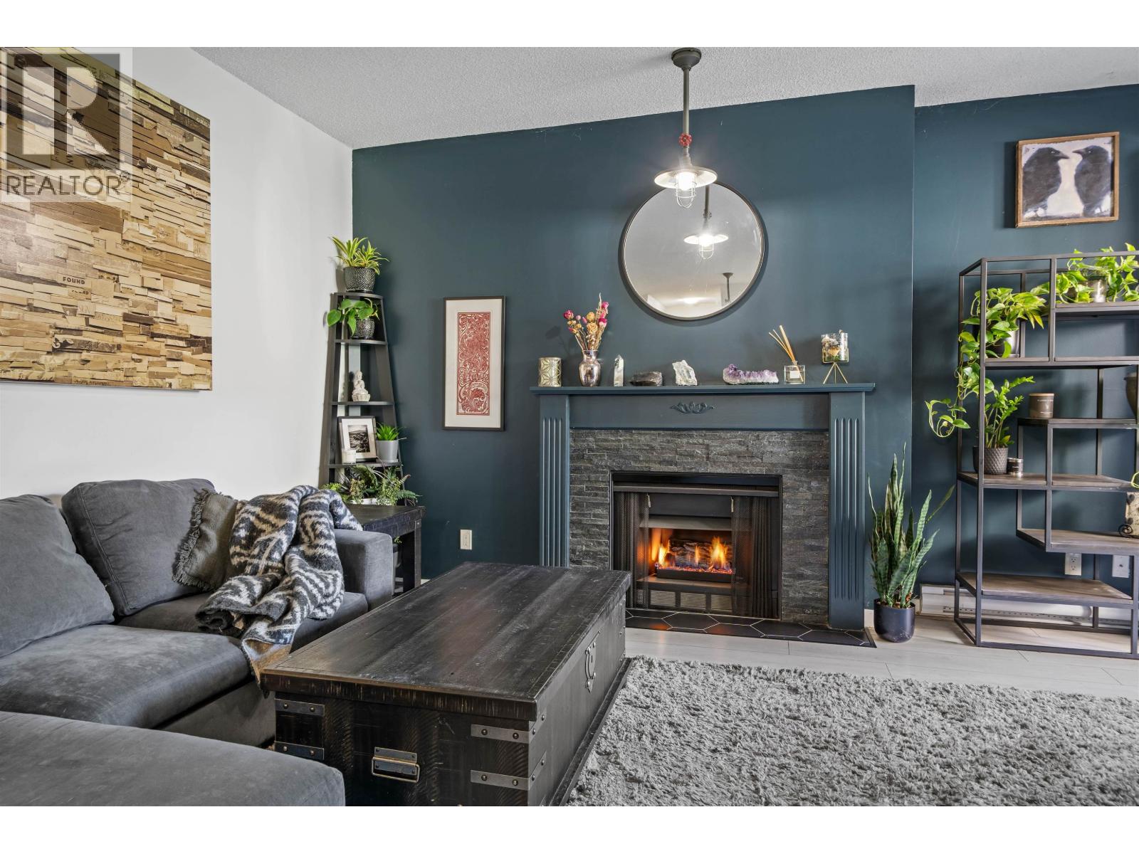 210 1924 Comox Street Property Photo 15