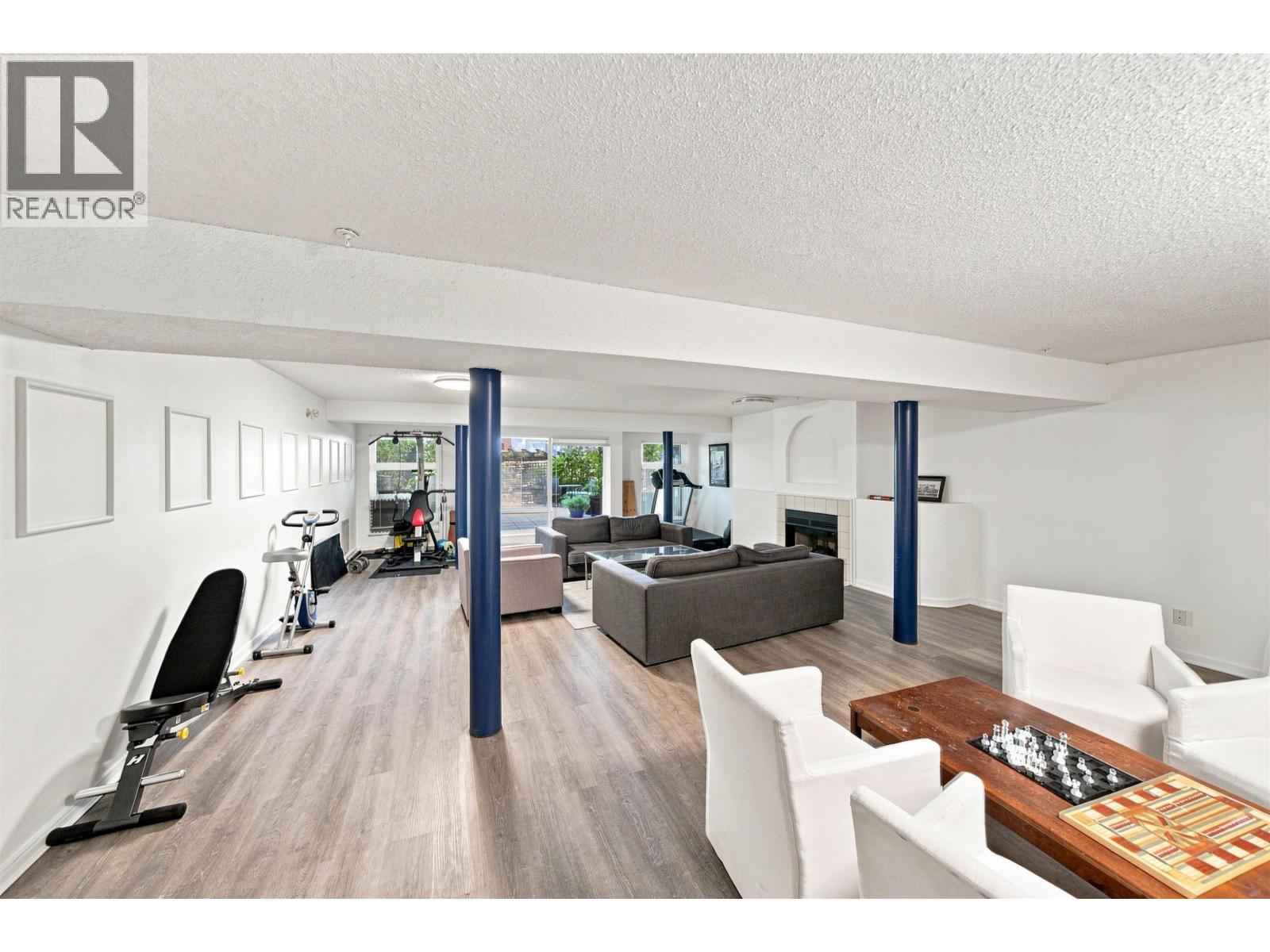 210 1924 Comox Street Property Photo 30