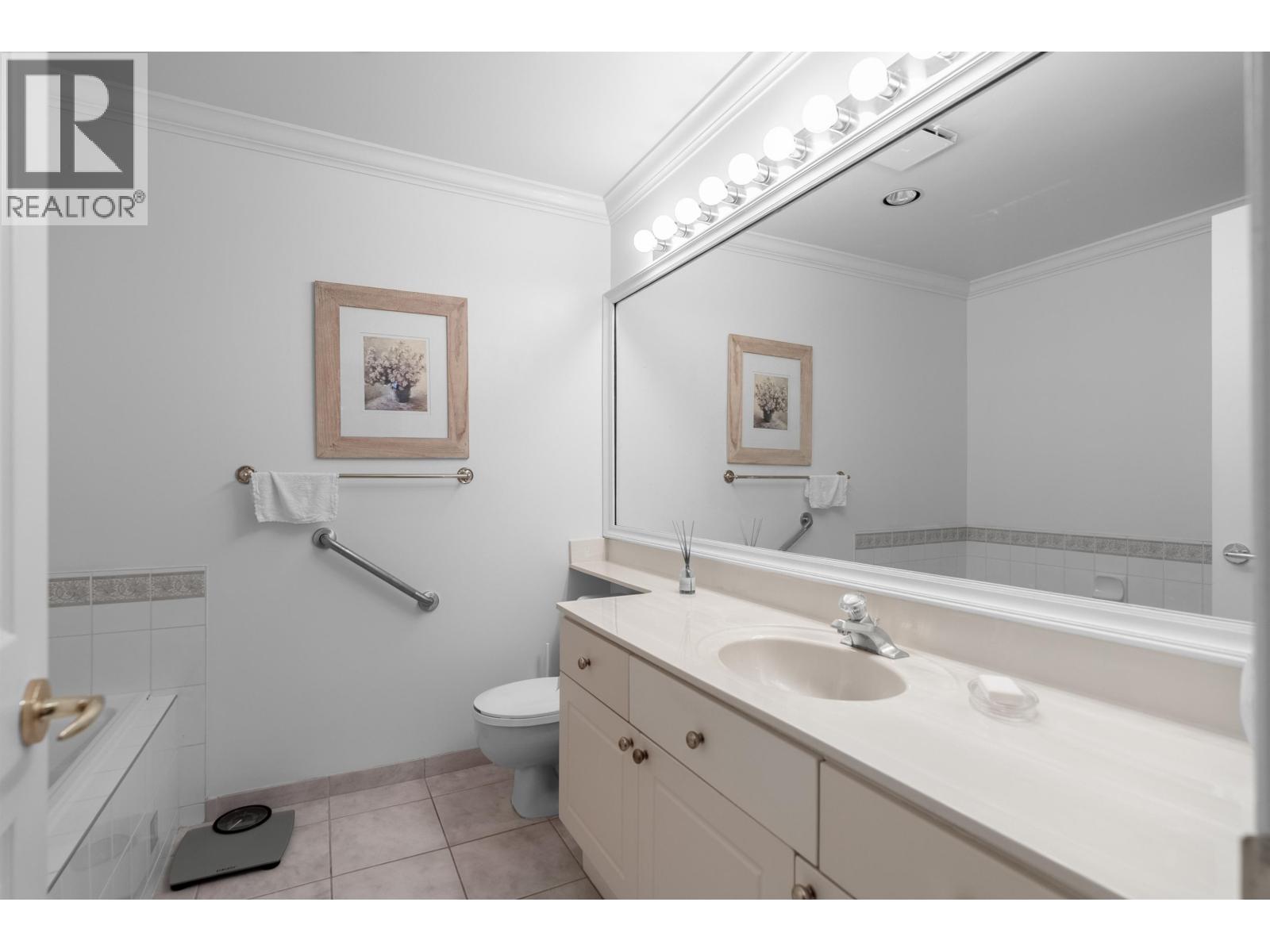 101 160 W Keith Road Property Photo 16