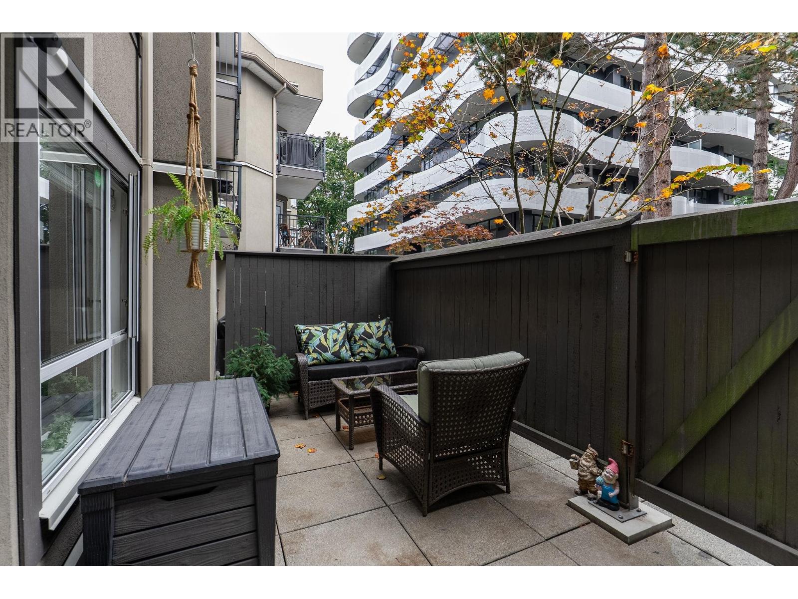 119 555 W 14th Avenue Property Photo 16