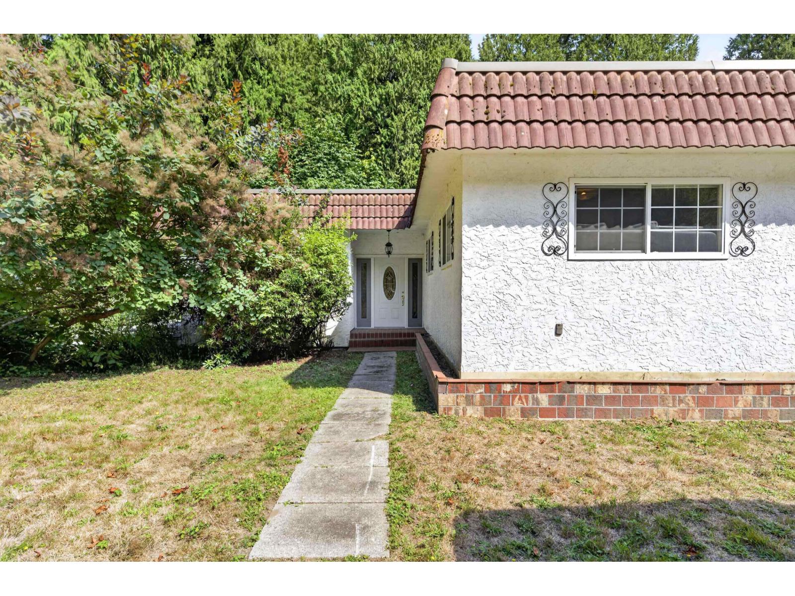 25376 80 Avenue Property Photo 9