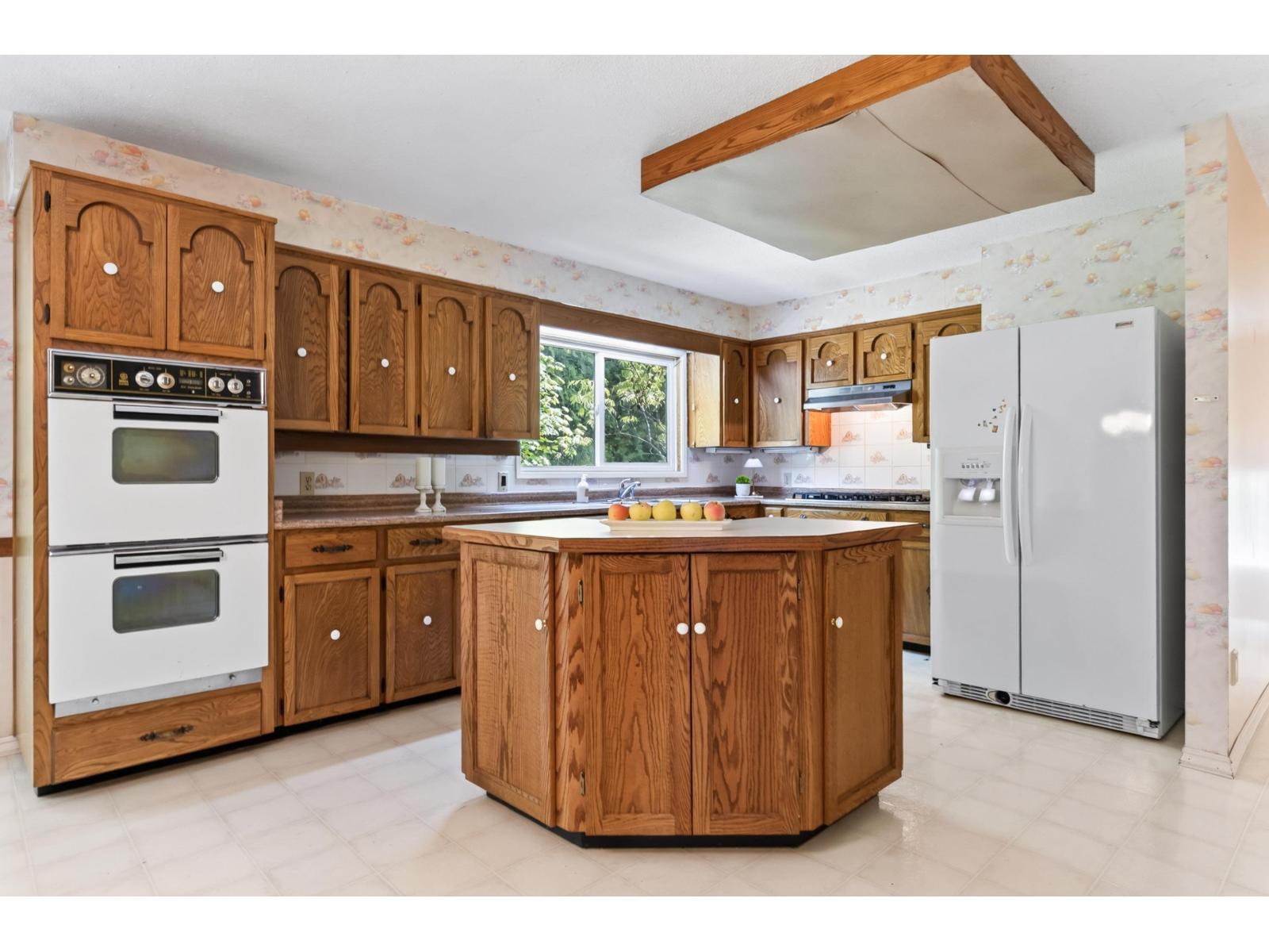 25376 80 Avenue Property Photo 10