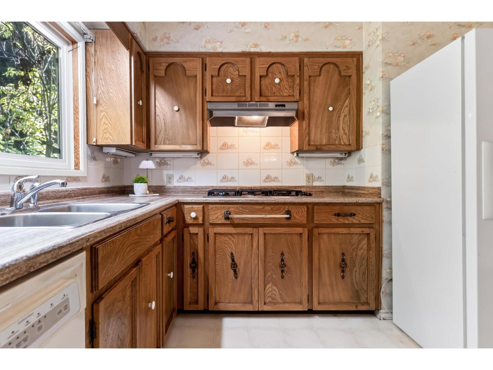 25376 80 Avenue Property Photo 12