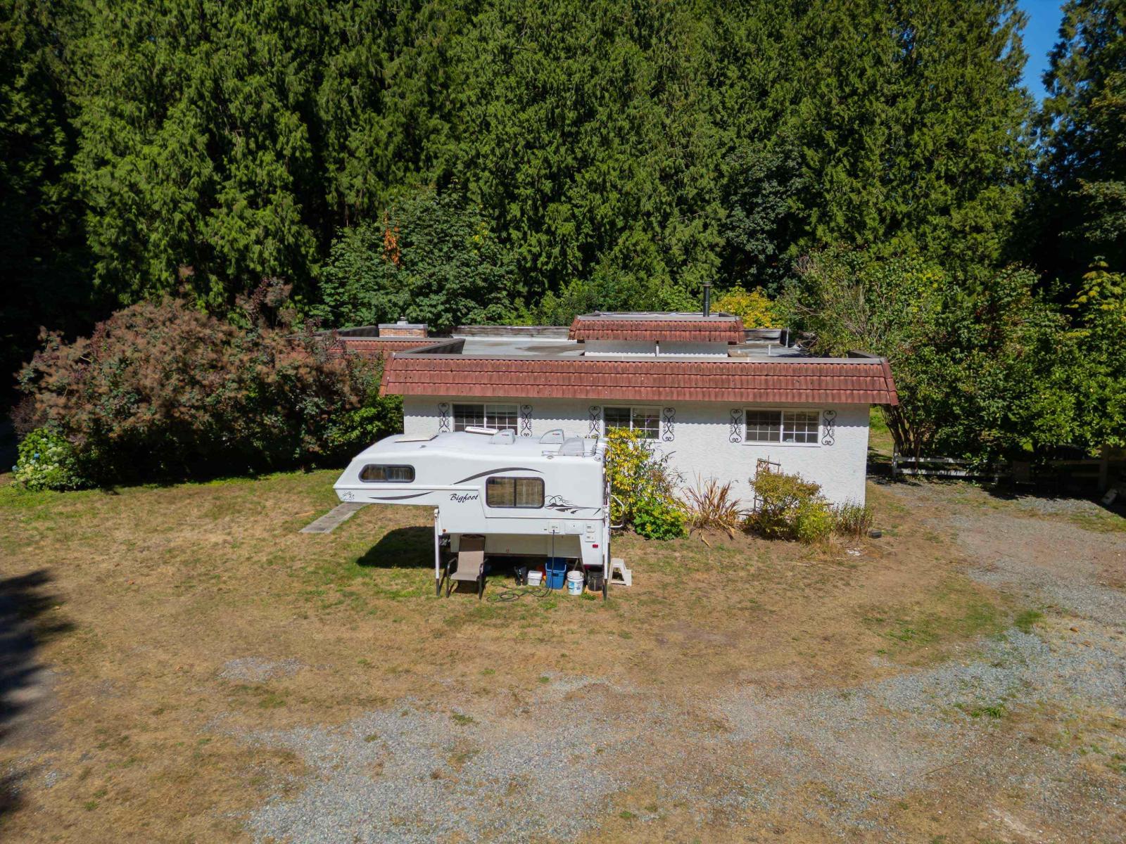 25376 80 Avenue Property Photo 28