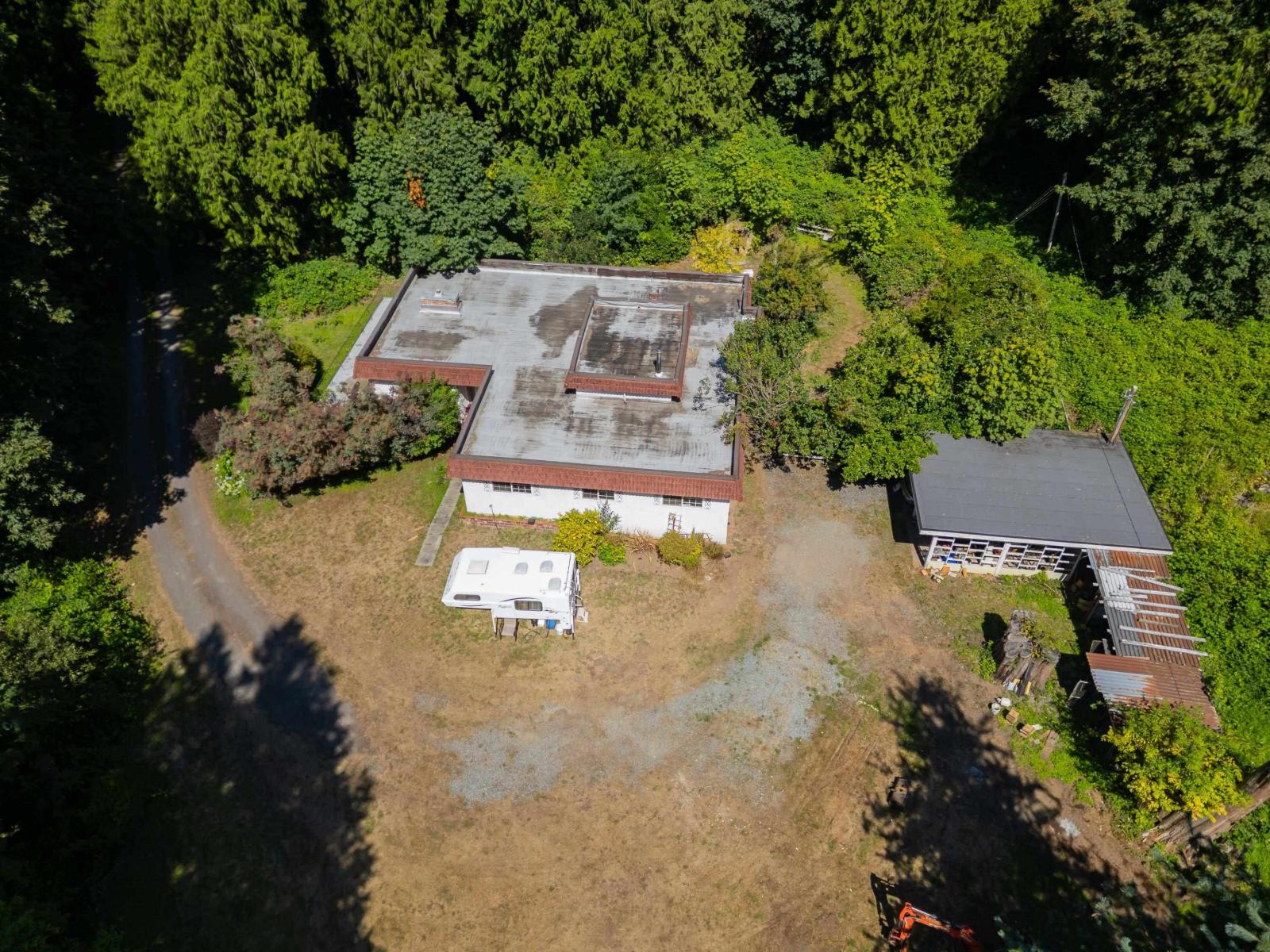 25376 80 Avenue Property Photo 29