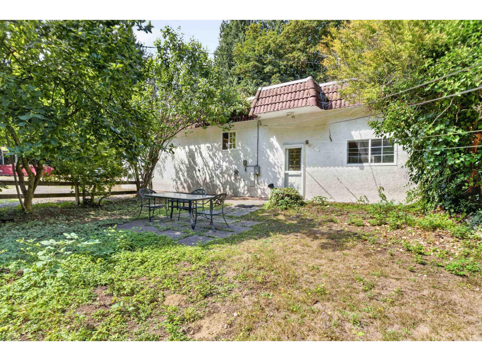 25376 80 Avenue Property Photo 30