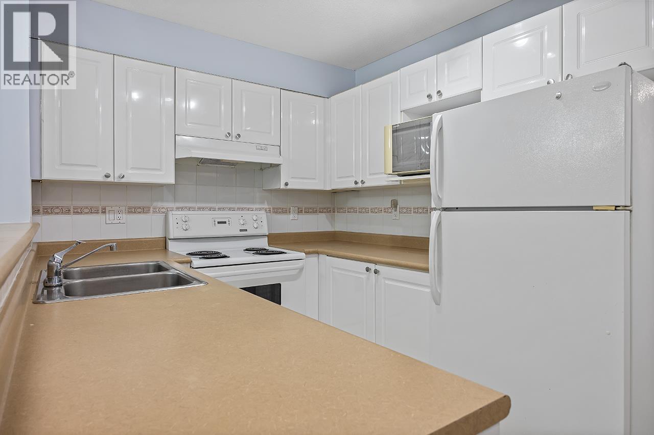 211 868 Kingsway Property Photo 6