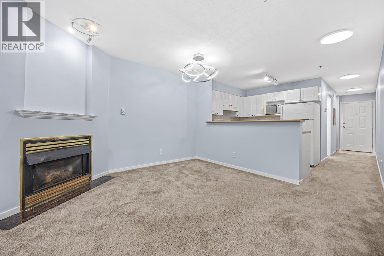211 868 Kingsway Property Photo 8
