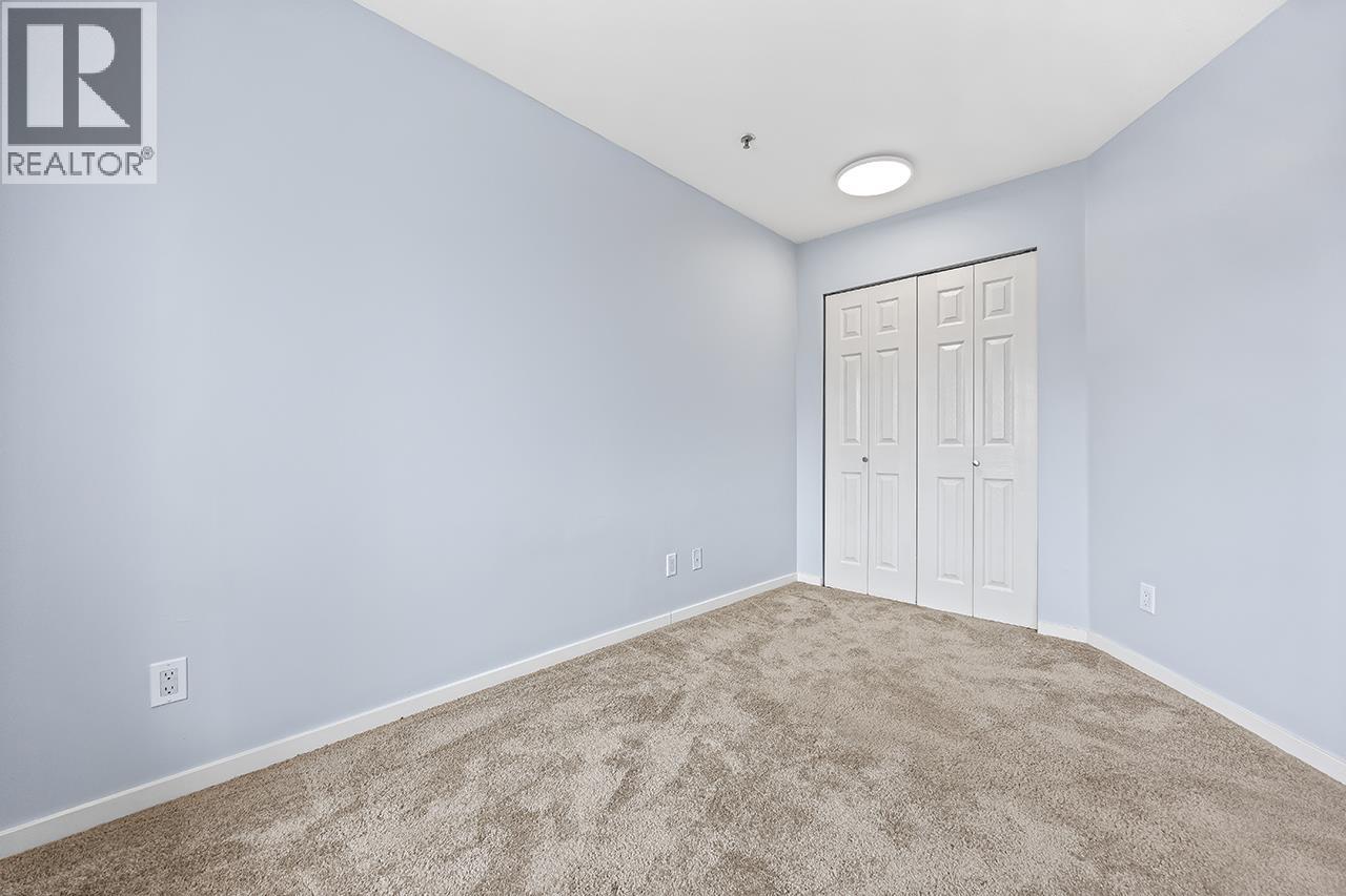 211 868 Kingsway Property Photo 11