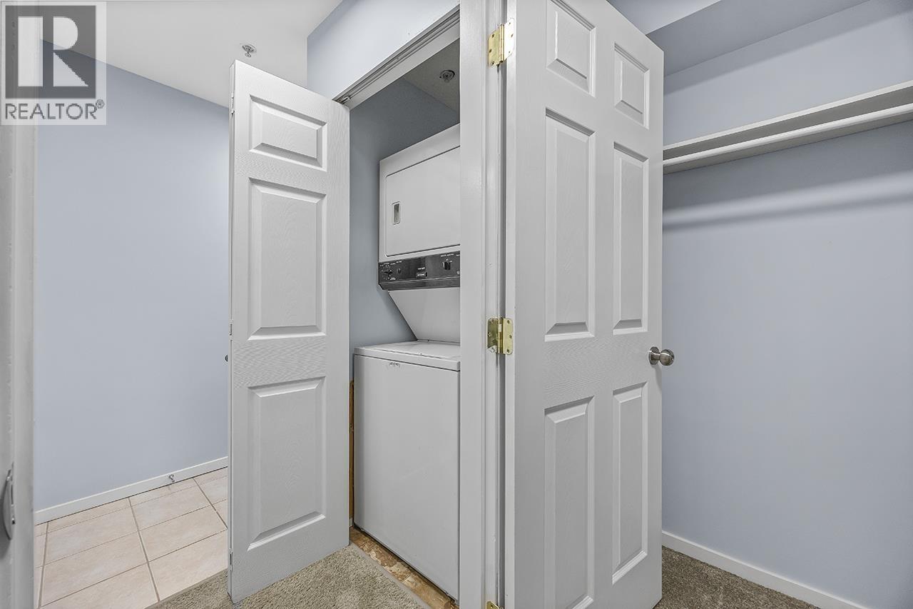 211 868 Kingsway Property Photo 14