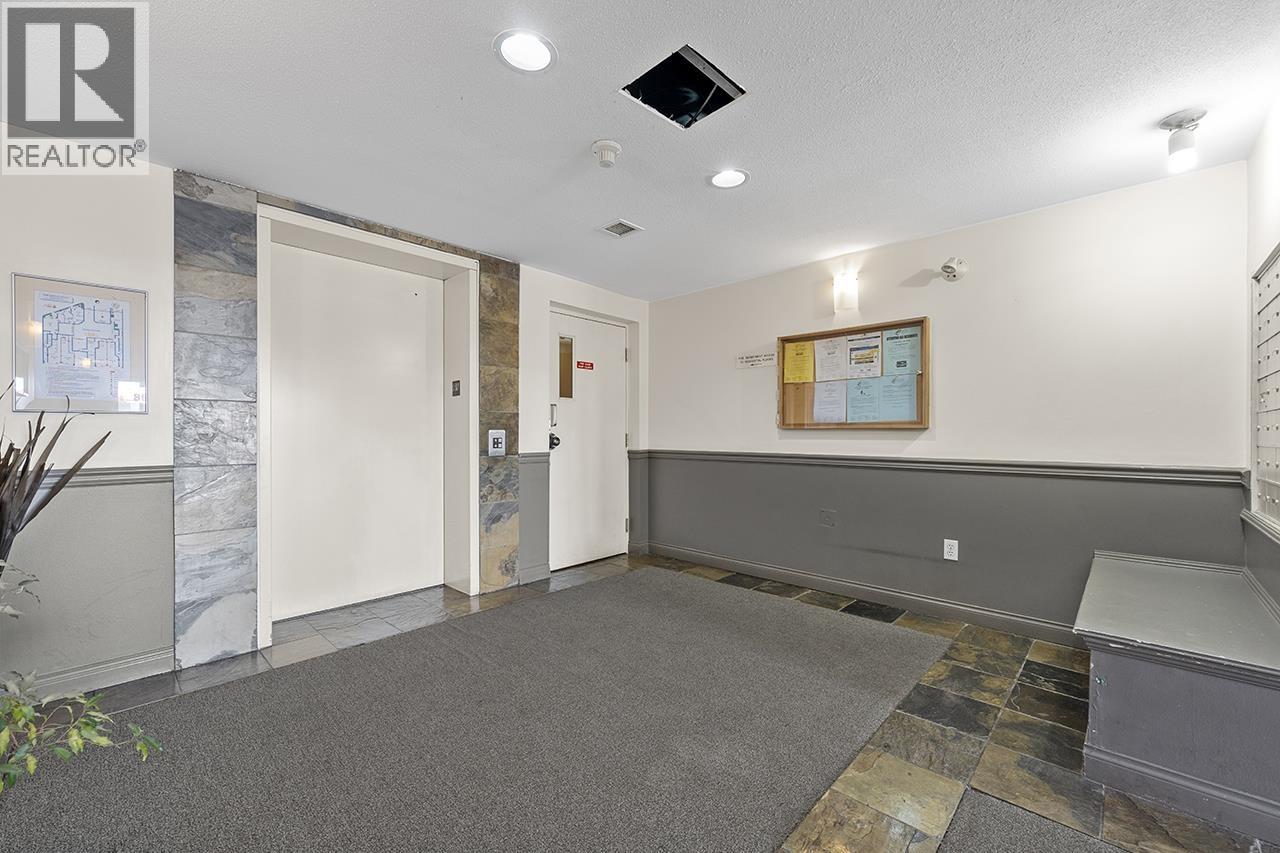 211 868 Kingsway Property Photo 19