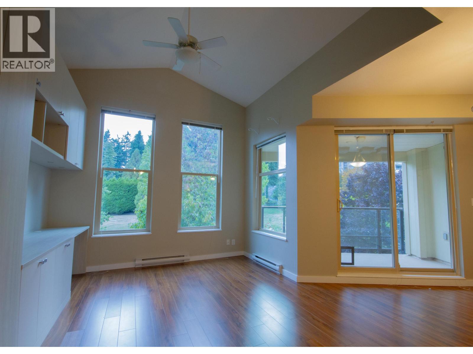 402 265 Ross Drive Property Photo 4