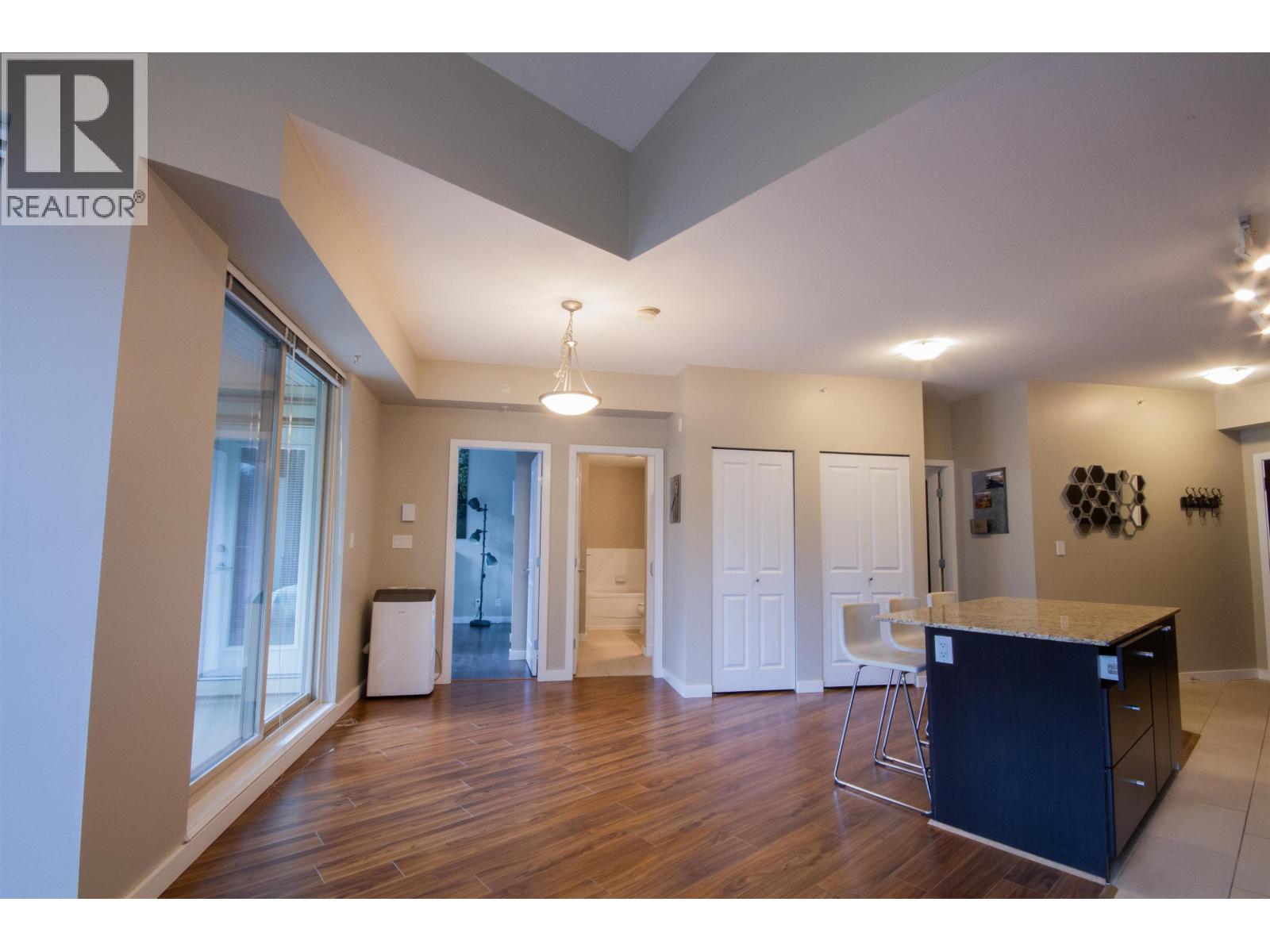 402 265 Ross Drive Property Photo 8