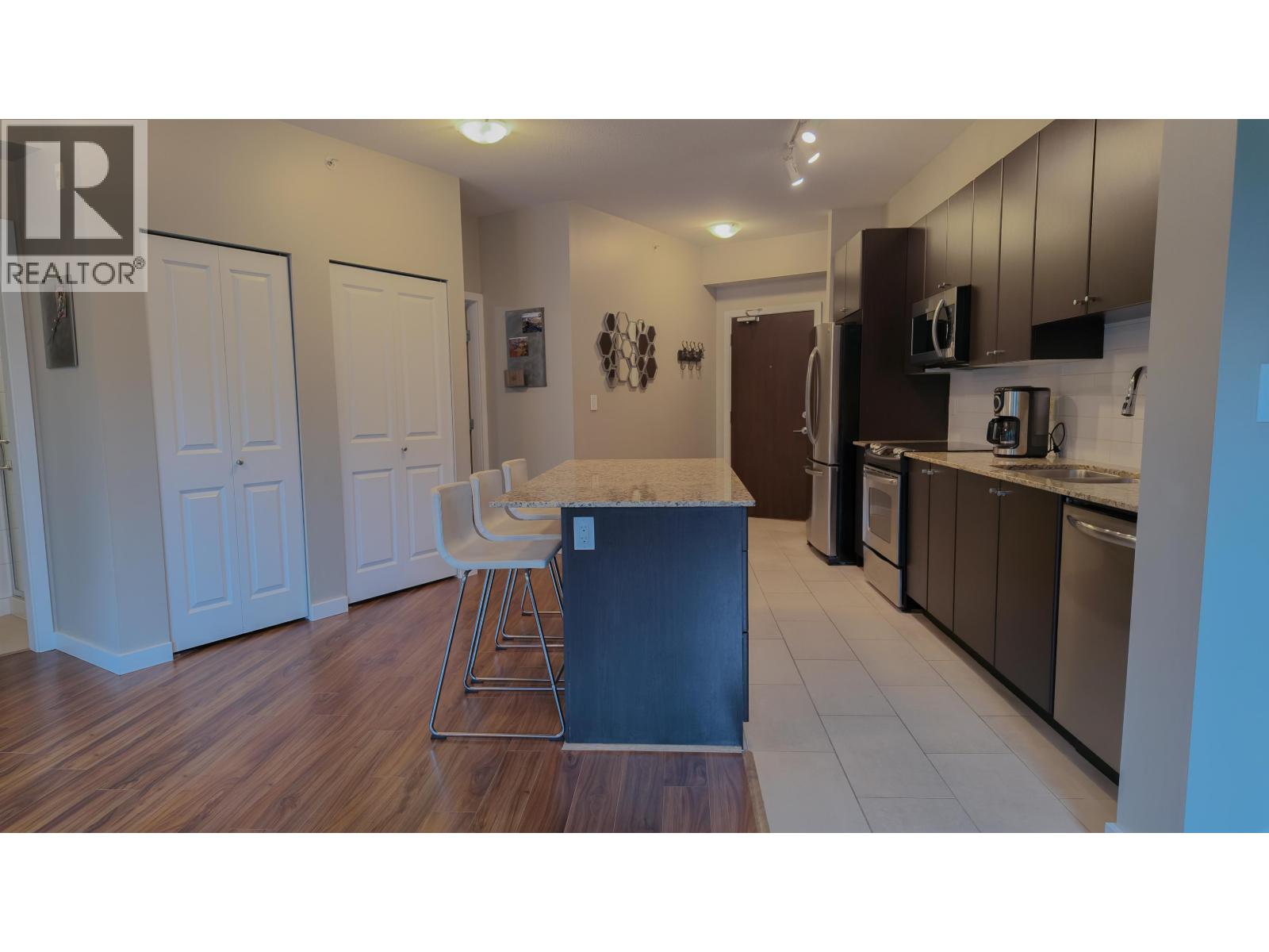 402 265 Ross Drive Property Photo 12