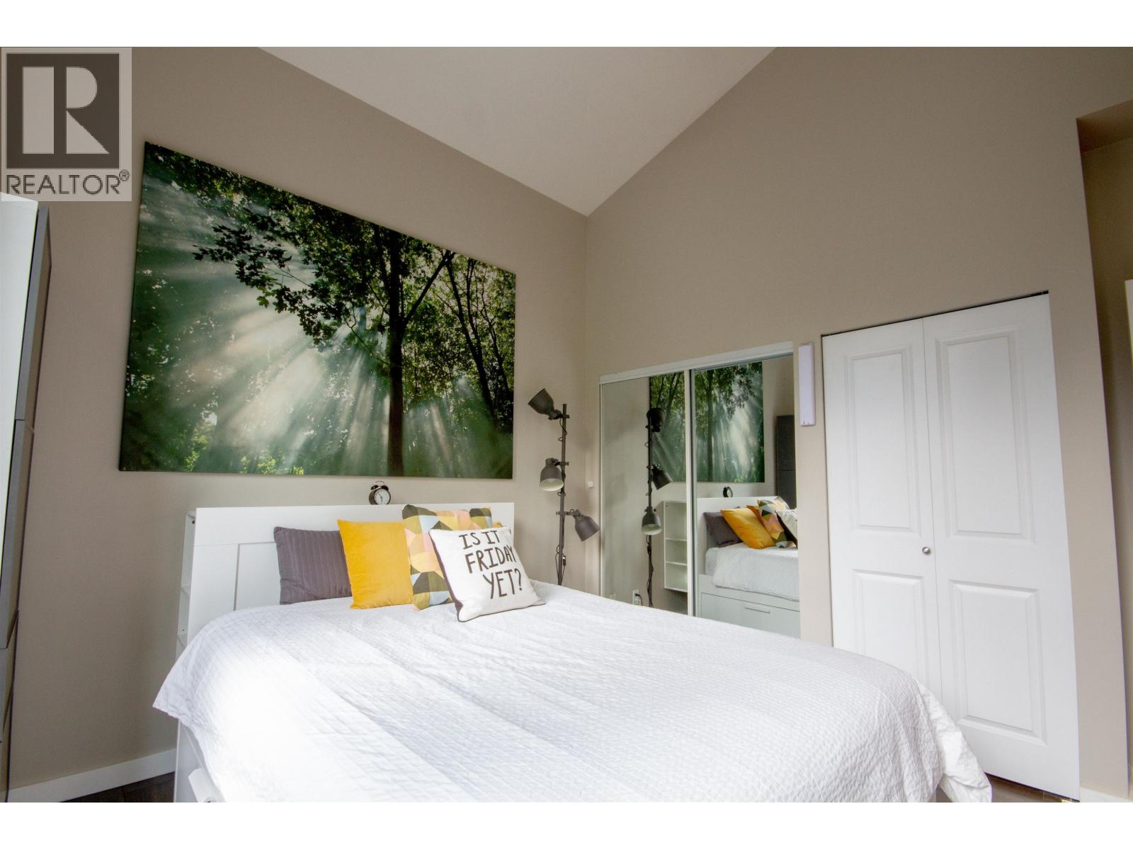 402 265 Ross Drive Property Photo 16