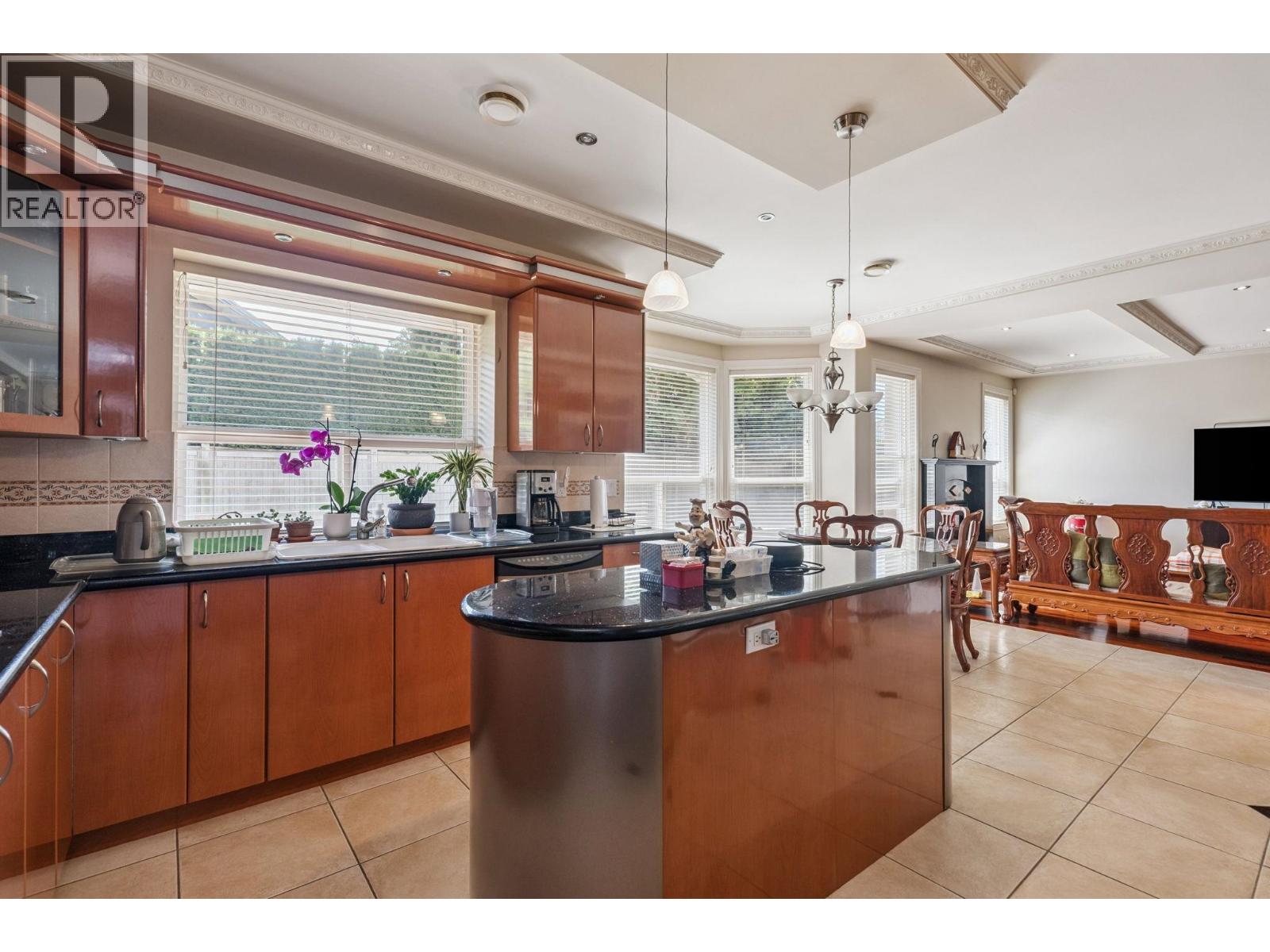 6320 Bassett Road Property Photo 12