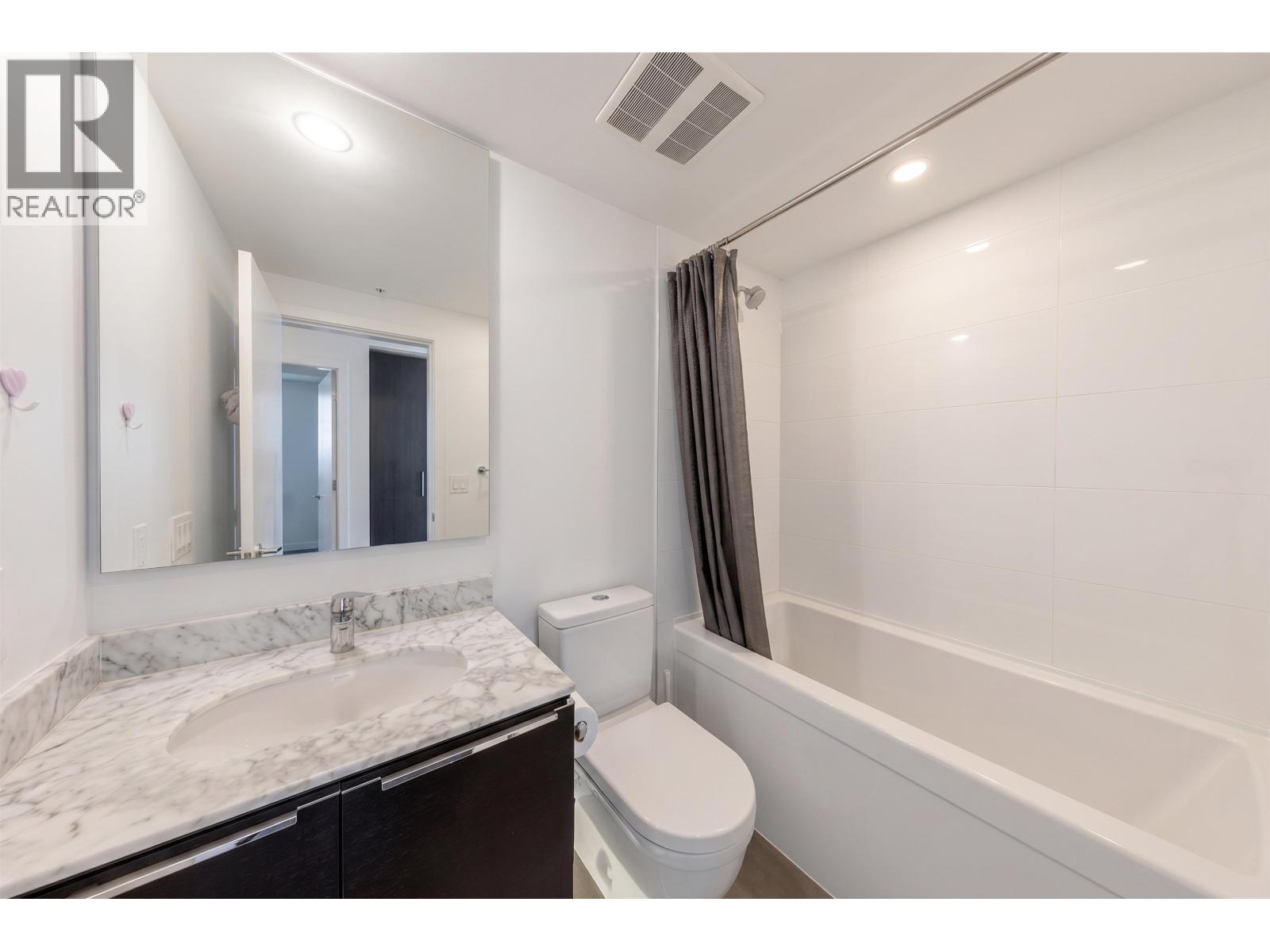 616 5233 Gilbert Road Property Photo 20