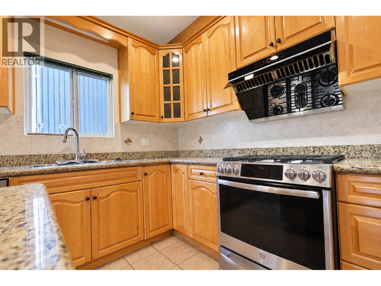 5755 Burns Place Property Photo 18