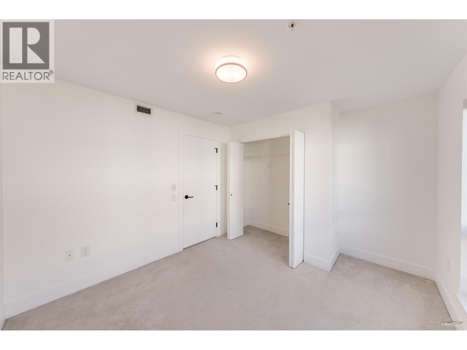 2 9739 University Crescent Property Photo 21