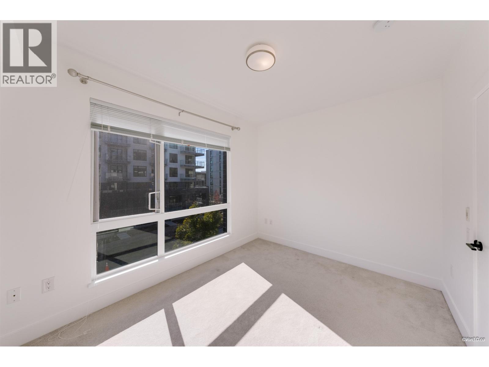 2 9739 University Crescent Property Photo 25