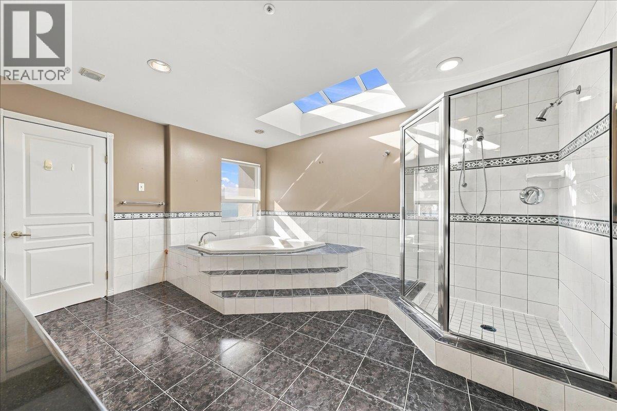2790 Chelsea Close Property Photo 24