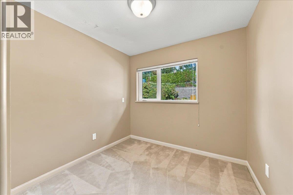 2790 Chelsea Close Property Photo 26