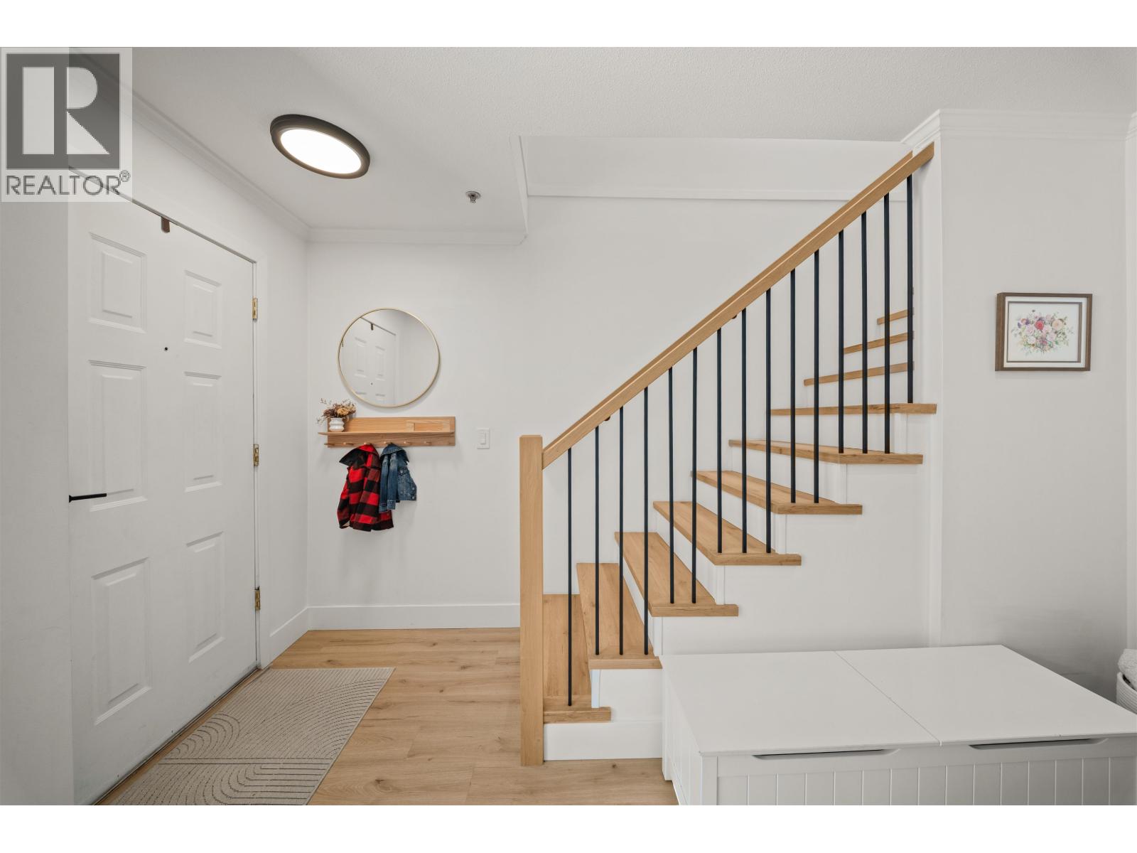 18 222 E 5th Street Property Photo 18